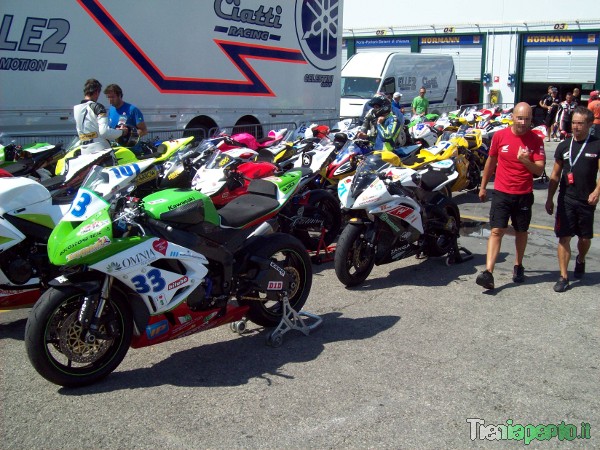 Moto in sosta per verifiche tecniche